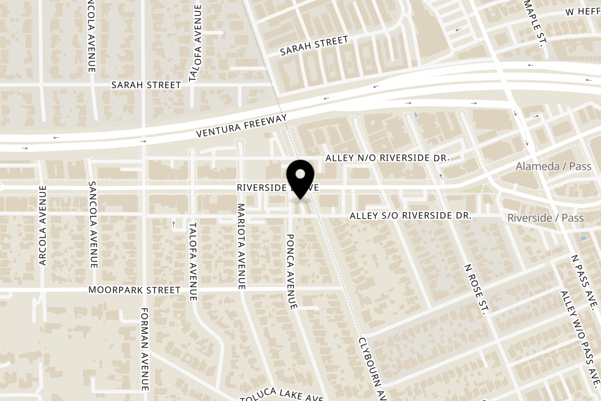 Map showing the location of Something Vegan on 10000 Riverside Drive in Toluca Lake